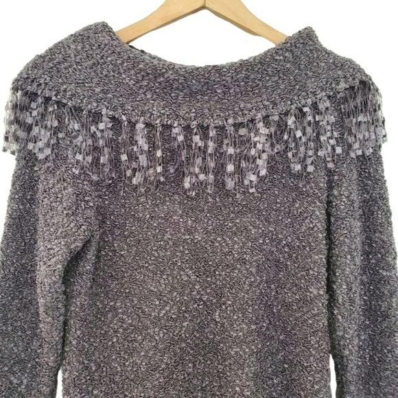 FASHION ESSENTIALS | Ruched  Top w/ Layered collar - Picture 3 of 6